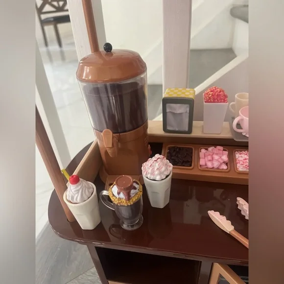 Our Generation Doll CHOCOTASTIC HOT CHOCOLATE STAND with Accessories - Picture 3 of 8